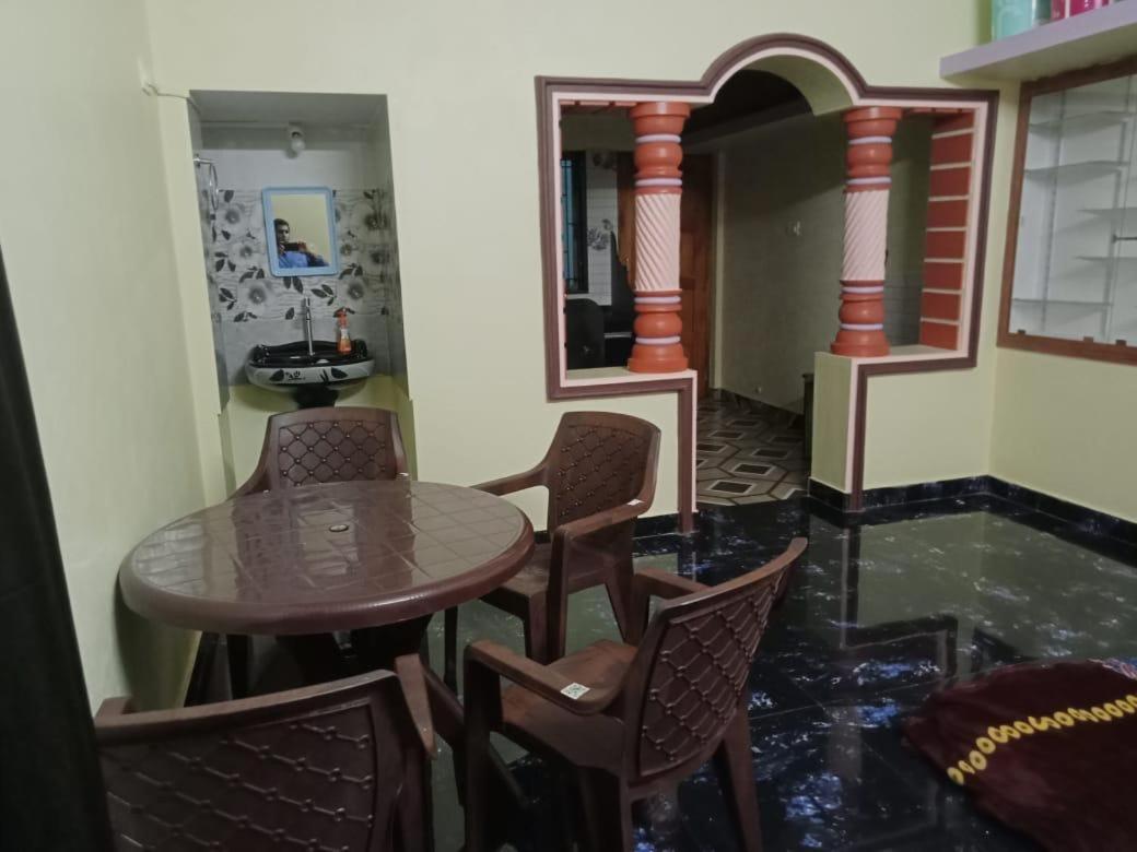 Vian Homestay Honāvar Exteriér fotografie