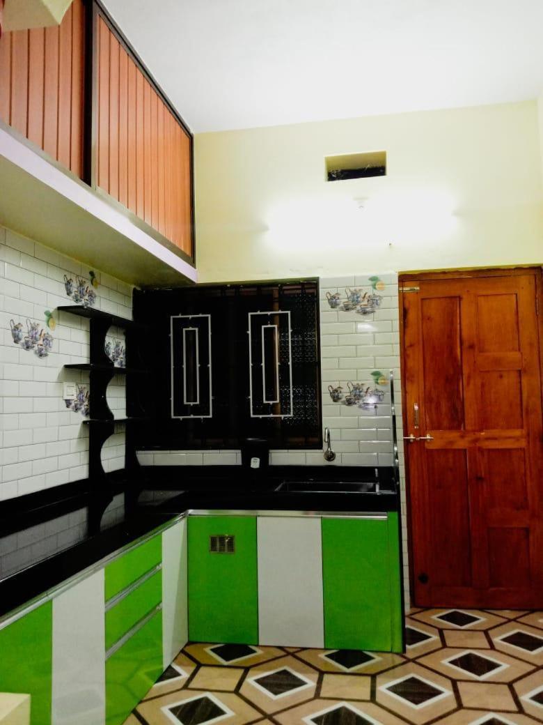 Vian Homestay Honāvar Exteriér fotografie